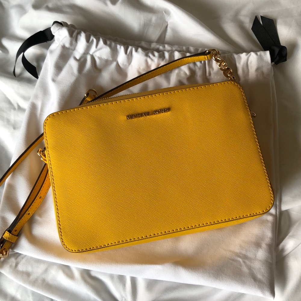 NWOT MICHAEL KORS BAG